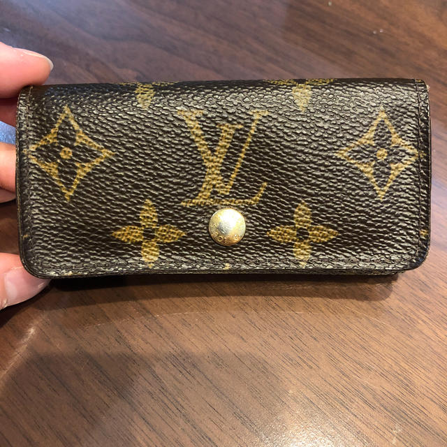 LOUIS VUITTON(ルイヴィトン)の正規品 ルイヴィトン キーケース レディースのファッション小物(キーケース)の商品写真