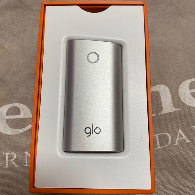 glo(グロー)の専用　新品未使用　glo 本体 メンズのファッション小物(タバコグッズ)の商品写真