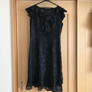 お値下げしました　　ボレロ付きワンピース(ミディアムドレス)