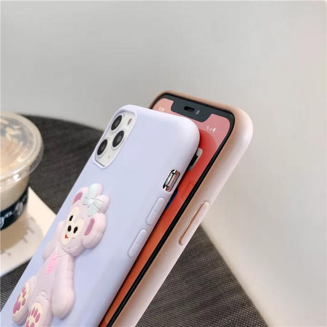 Disney(ディズニー)のセット！ダッフィー シェリーメイ　iPhone11pro スマホ/家電/カメラのスマホアクセサリー(iPhoneケース)の商品写真