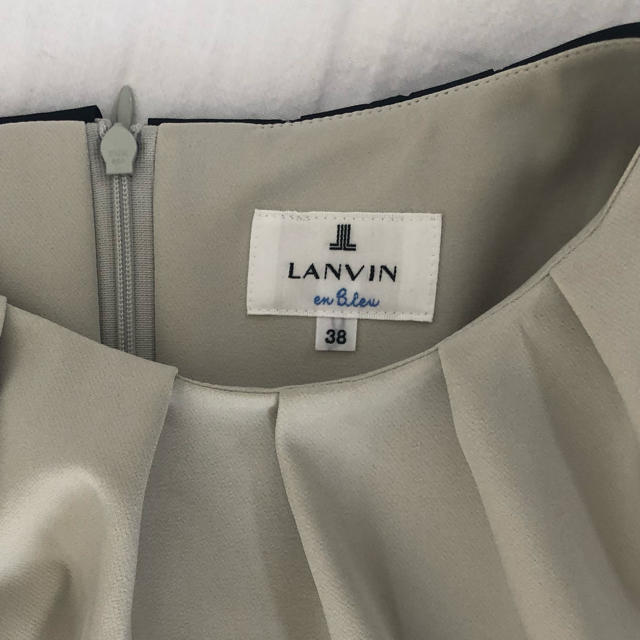 LANVIN en Bleu(ランバンオンブルー)のランバンオンブルー のワンピース レディースのワンピース(ひざ丈ワンピース)の商品写真