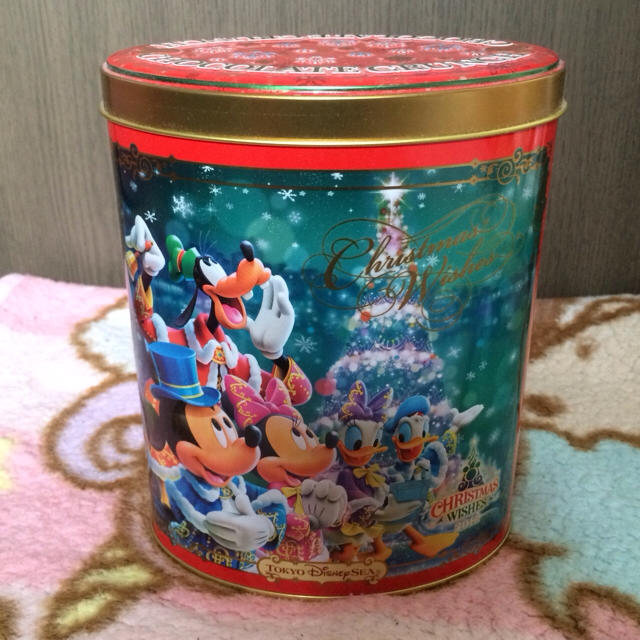 Disney ディズニー お菓子 缶の通販 By M Shop ディズニーならラクマ