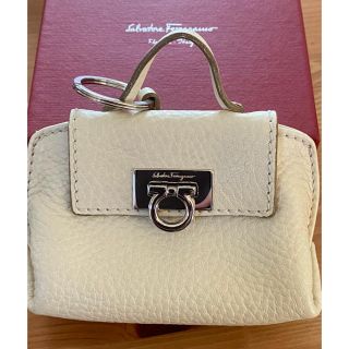 サルヴァトーレフェラガモ(Salvatore Ferragamo)のフェラガモ　バッグチャーム(バッグチャーム)