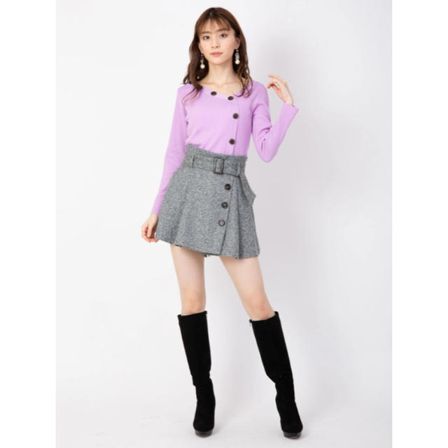 CECIL McBEE(セシルマクビー)のCECIL McBEE ボタン付きリブニットTOPS レディースのトップス(ニット/セーター)の商品写真