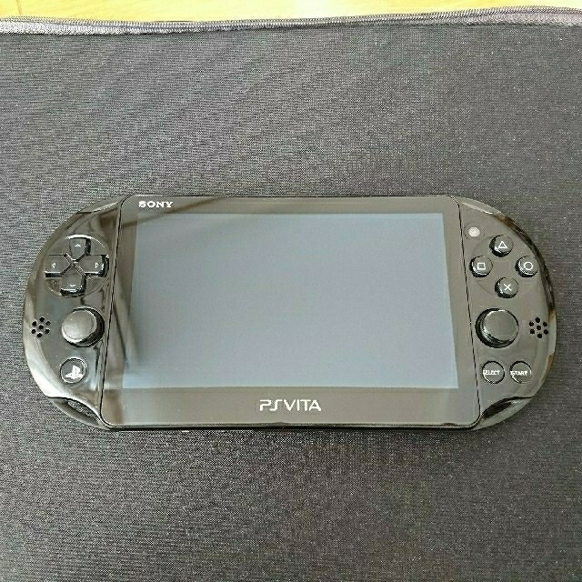 ゲームソフト/ゲーム機本体PS vita 本体  (32Gメモリーカード付き)