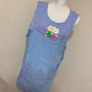 新品☆保育士エプロン☆サイドボタン☆アップリケ☆ねこちゃん☆(その他)