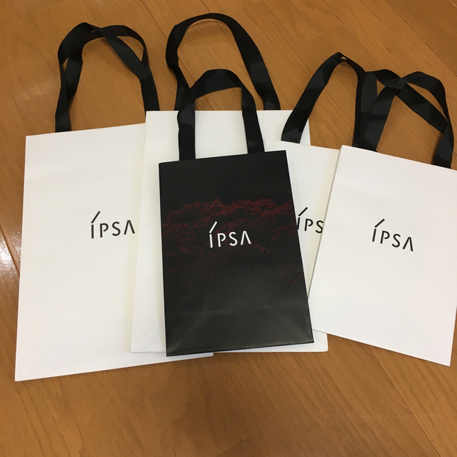 IPSA(イプサ)のイプサ　ショップ袋　4枚セットプラス1枚 レディースのバッグ(ショップ袋)の商品写真
