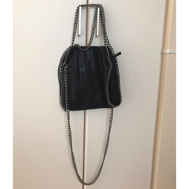 チェーンバッグ　ステラマッカートニー風　黒 レディースのバッグ(ショルダーバッグ)の商品写真