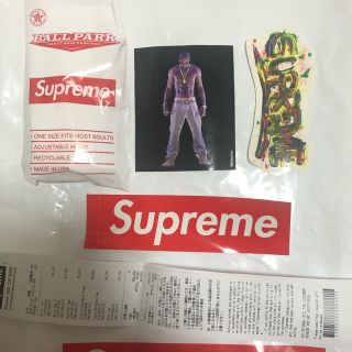 シュプリーム(Supreme)のSupreme Poncho + Sticker(ステッカー)