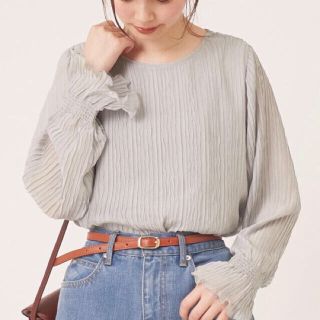 ナチュラルクチュール(natural couture)のキャンディースリーブプリーツブラウス(シャツ/ブラウス(長袖/七分))