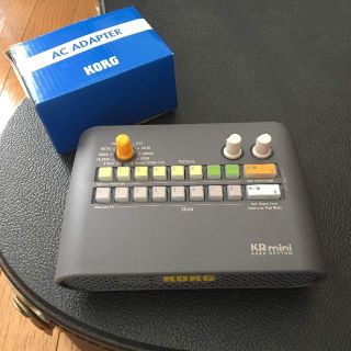 コルグ(KORG)のKORG KR mini   電源アダプタ&フットスイッチ2個付き (エフェクター)