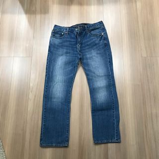 アメリカンイーグル(American Eagle)のAmerican Eagle ジーンズ　スリムストレート　33インチ(デニム/ジーンズ)