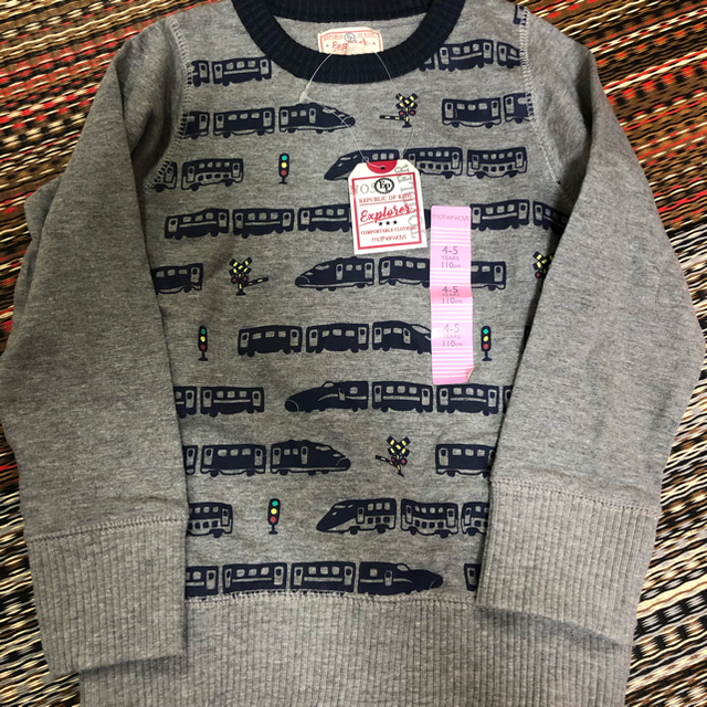 motherways(マザウェイズ)の電車トレーナー　110センチ　新品未使用 キッズ/ベビー/マタニティのキッズ服男の子用(90cm~)(Tシャツ/カットソー)の商品写真