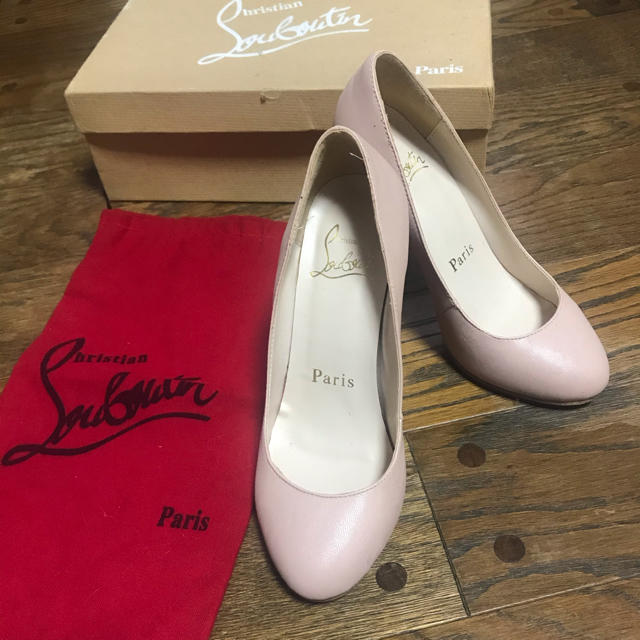 Christian Louboutin(クリスチャンルブタン)のクリスチャンルブタン　パンプス  レディースの靴/シューズ(ハイヒール/パンプス)の商品写真