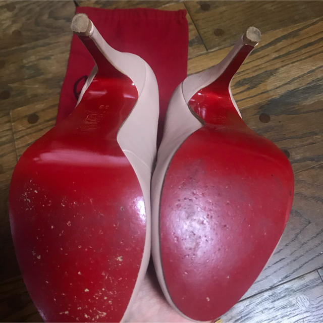 Christian Louboutin(クリスチャンルブタン)のクリスチャンルブタン　パンプス  レディースの靴/シューズ(ハイヒール/パンプス)の商品写真