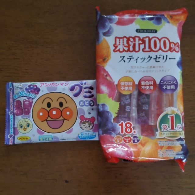 スティックゼリー&アンパンマングミ 食品/飲料/酒の食品(菓子/デザート)の商品写真