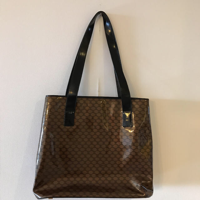 celine(セリーヌ)のセリーヌ CELINE エナメルバック レディースのバッグ(トートバッグ)の商品写真