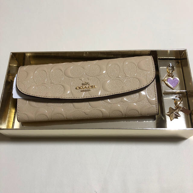 コーチ　COACH 長財布　チャーム付き財布