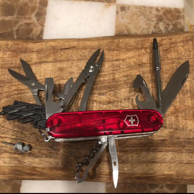 VICTORINOX(ビクトリノックス)の【新品9】ビクトリノックス VICTORINOX  サイバーツール スポーツ/アウトドアのアウトドア(調理器具)の商品写真