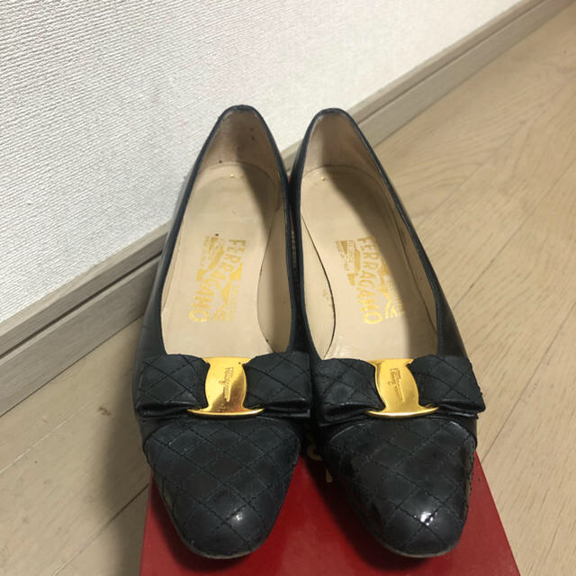 Salvatore Ferragamo(サルヴァトーレフェラガモ)のフェラガモパンプス⭐︎中古 レディースの靴/シューズ(ハイヒール/パンプス)の商品写真