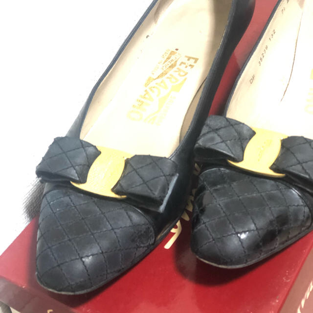 Salvatore Ferragamo(サルヴァトーレフェラガモ)のフェラガモパンプス⭐︎中古 レディースの靴/シューズ(ハイヒール/パンプス)の商品写真