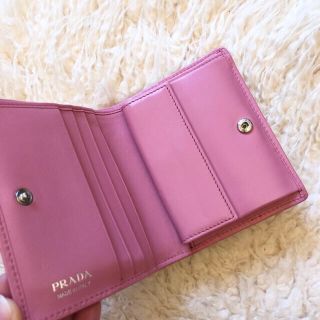 PRADA - 直営店購入!雑誌掲載PRADA二つ折り財布ピンク キルティング