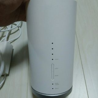 エーユー(au)のau speed wi-fi home  L01s  au  ルーター(その他)