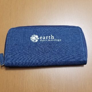 アースミュージックアンドエコロジー(earth music & ecology)の長財布　earth　ミュージックエコロジー(財布)