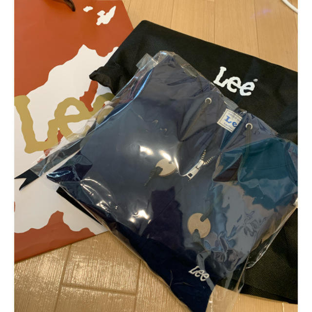 Lee(リー)の新品未使用　Lee 春物 レディースのジャケット/アウター(ナイロンジャケット)の商品写真