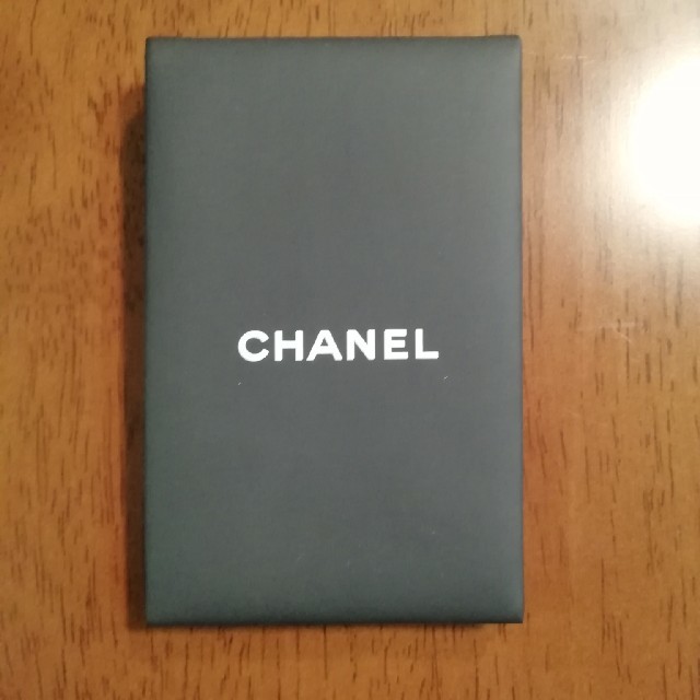 CHANEL(シャネル)のCHANEL　ミラー&あぶらとり紙セット レディースのファッション小物(ミラー)の商品写真