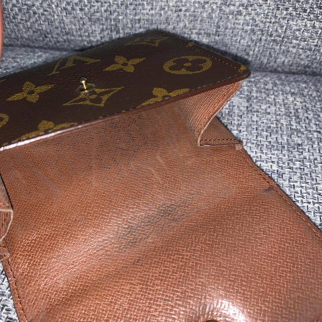 LOUIS VUITTON(ルイヴィトン)のルイ・ヴィトン　おりたたみ財布　二つ折り財布 レディースのファッション小物(財布)の商品写真
