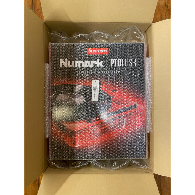 Supreme(シュプリーム)の【EDL様専用】numark pt01 portable turntable 楽器のDJ機器(ターンテーブル)の商品写真