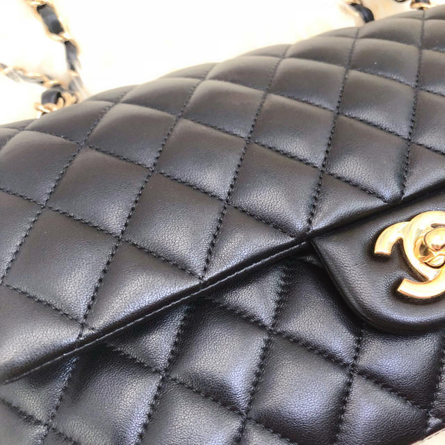 CHANEL シャネル マトラッセ25