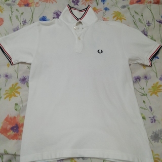 フレッドペリー(FRED PERRY)の(値下げしました)フレッドペリー 半袖ポロシャツ
F1102 日本製
ホワイト(ポロシャツ)
