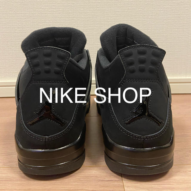 NIKE(ナイキ)の28㎝‼️送料込み‼️NIKE AIR JORDAN 4 RETRO メンズの靴/シューズ(スニーカー)の商品写真