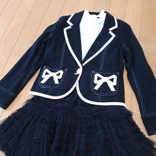 メゾピアノ(mezzo piano)の入学式　スーツ　メゾピアノ　130cm　ジャケットとスカートのセット　ブラック(ドレス/フォーマル)