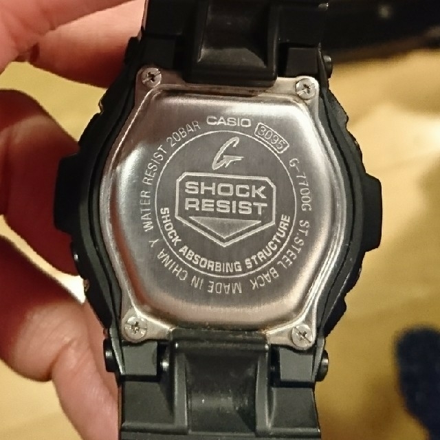 G-SHOCK(ジーショック)のG-SHOCK G-7700G ゴールド メンズの時計(腕時計(デジタル))の商品写真