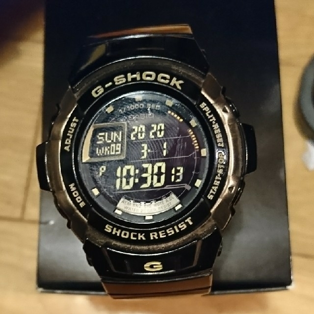 G-SHOCK(ジーショック)のG-SHOCK G-7700G ゴールド メンズの時計(腕時計(デジタル))の商品写真