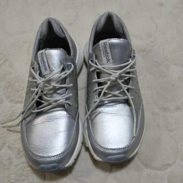 Reebok(リーボック)のスニーカー レディースの靴/シューズ(スニーカー)の商品写真
