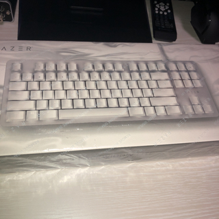 レイザー(LAZER)のRazer キーボード BlackWidow Lite MercuryWhite(PC周辺機器)