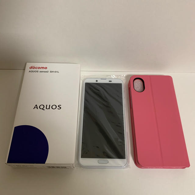 SHARP(シャープ)の完済★新品★SHARP SH-01L AQUOS sense2 白　SIMフリー スマホ/家電/カメラのスマートフォン/携帯電話(スマートフォン本体)の商品写真