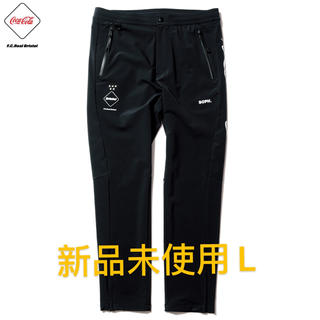 エフシーアールビー(F.C.R.B.)のF.C.R.B x COCA-COLA WARM UP PANTS(その他)