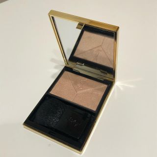 イヴサンローランボーテ(Yves Saint Laurent Beaute)のYSL ハイライタークチュール１（フェイスパウダー）(フェイスカラー)