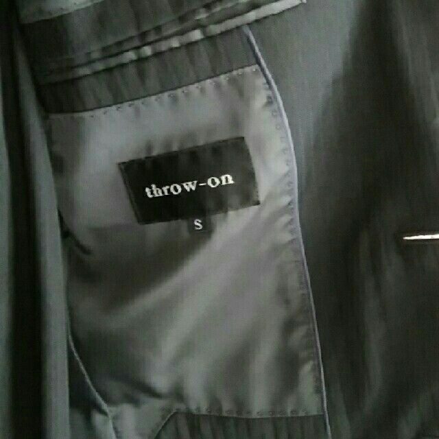 THROW-ON(スロウオン)のスロウオン　スーツ メンズのスーツ(セットアップ)の商品写真
