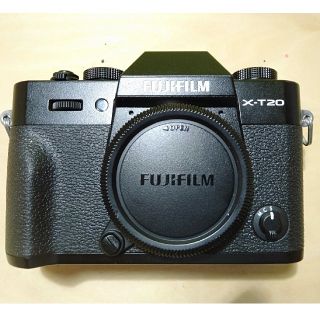 フジフイルム(富士フイルム)のFUJIFILM X-T20 XT20ボディ+おまけ(ミラーレス一眼)