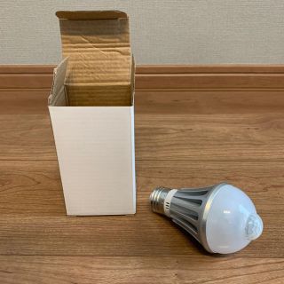 人感センサー付きLED電球 2個セット⭐︎(日用品/生活雑貨)