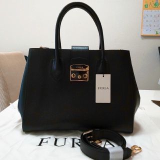 フルラ(Furla)のFURLA☆ﾒﾄﾛﾎﾟﾘｽM ﾚｻﾞｰ2wayﾄｰﾄ☆BLACK☆美品(トートバッグ)