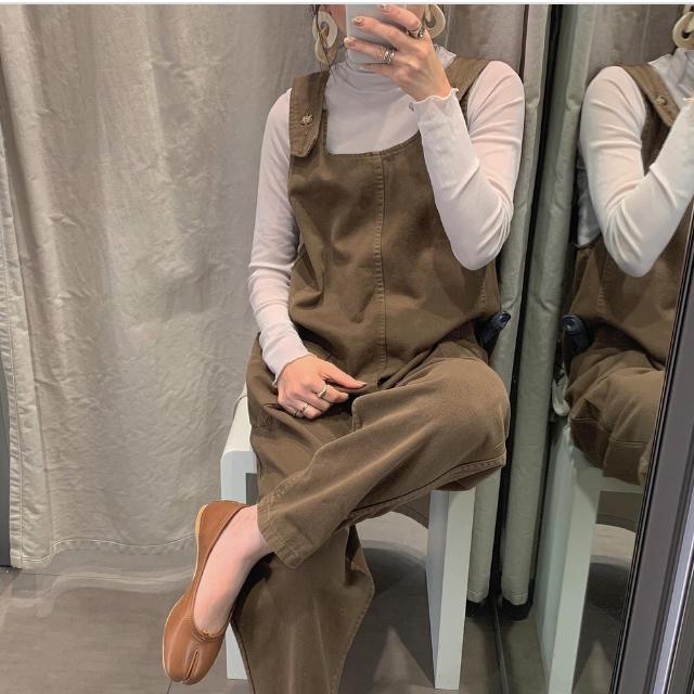 ZARA(ザラ)のZARA オールインワン　サロペット　ザラ レディースのパンツ(サロペット/オーバーオール)の商品写真