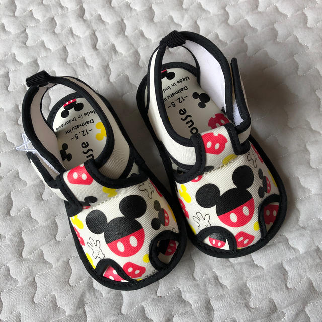 Disney(ディズニー)のミッキー　笛付きサンダル キッズ/ベビー/マタニティのベビー靴/シューズ(~14cm)(サンダル)の商品写真