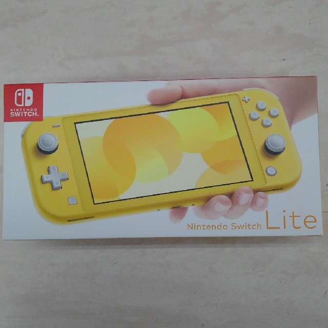 新品未開封　ニンテンドー　スイッチライト　イエロー